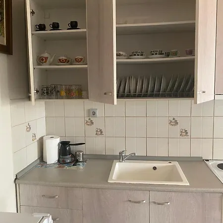 Marina's Apartament Nea Plagia